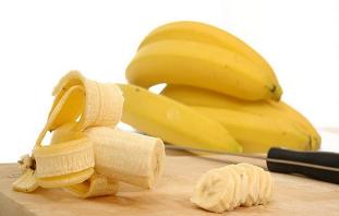 ငှက်ပျောသီးအစားအစာ